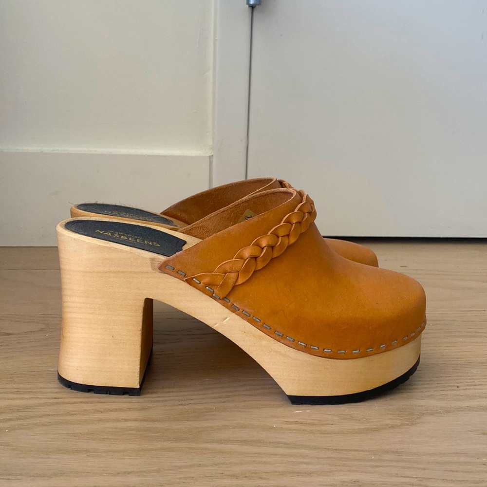 Never worn Hasbeens mules/clogs